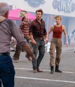 Filename=TwistersS-0006.jpg
Filesize=1316KiB
Dimensions=3000x2000
Date added=Jul 07, 2024 TwistersS-0006.jpg