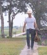 Filename=TwistersS-0007.jpg
Filesize=1672KiB
Dimensions=3000x2000
Date added=Jul 07, 2024 TwistersS-0007.jpg